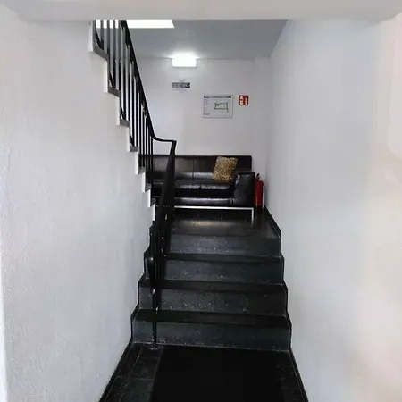 بيت للعطل Gastehaus Naher Porsche Fabrik Zimmer/room 24 شتوتغارت