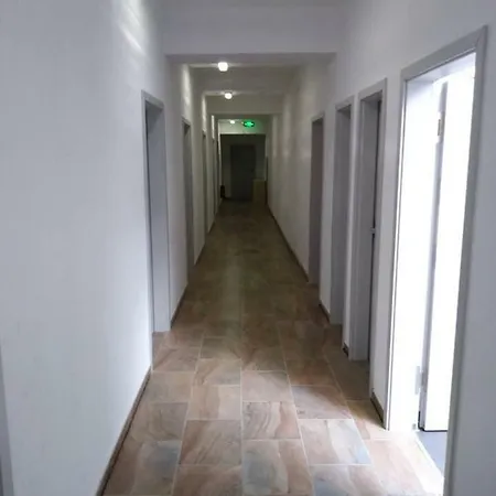 Gastehaus Naher Porsche Fabrik Zimmer/room 24 度假居