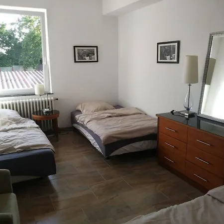 Gastehaus Naher Porsche Fabrik Zimmer/room 24 Semesterbostad *