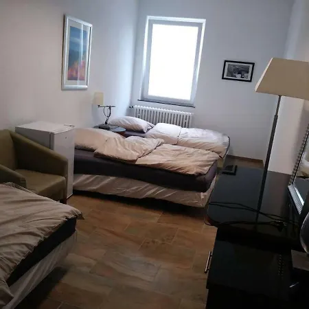 度假居 Gastehaus Naher Porsche Fabrik Zimmer/room 24 斯图加特