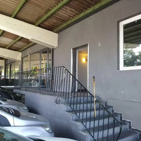 Semesterbostad Gastehaus Naher Porsche Fabrik Zimmer/room 24 Stuttgart